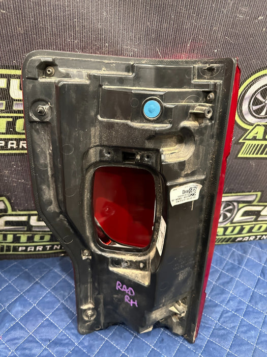 2020-2022 FORD F250 F350 F450 PASSENGER RIGHT BLESS LED TAIL LIGHT OEM *MINT*