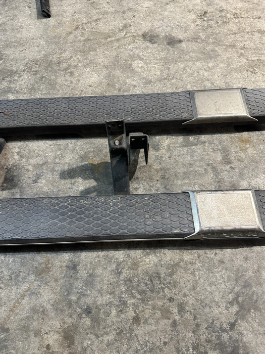 2017 NISSAN TITAN XD LEFT RIGHT RUNNING BOARD CHROME PAIR OEM