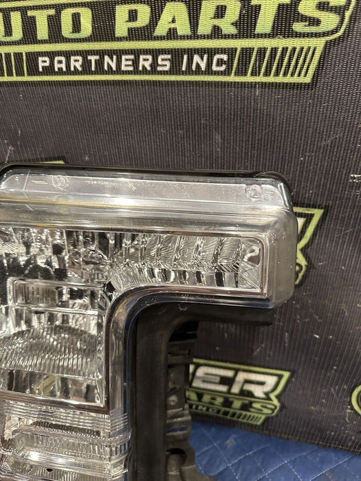 2017 2019 FORD F250 F350 F450 LARIAT RIGHT PASSENGER SIDE HALOGEN HEADLIGHT OEM