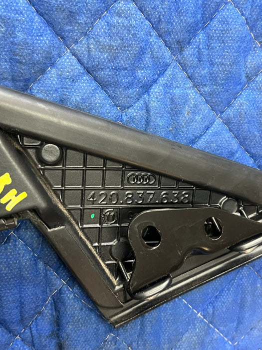 2012 AUDI R8 V8 OEM RIGHT PASSENGER DOOR QUARTER WINDOW TRIM 420837638
