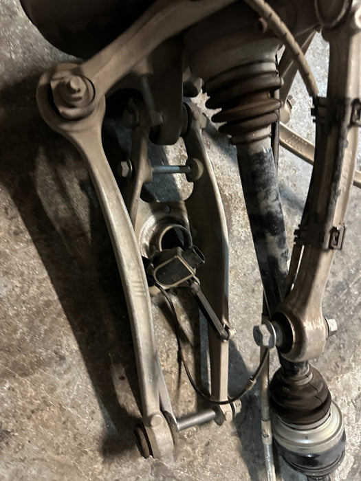 2020 BMW M4 F82 REAR LEFT SPINDLE KNUCKLE CONTROL ARM SUSPENSION W/ AXLE OEM