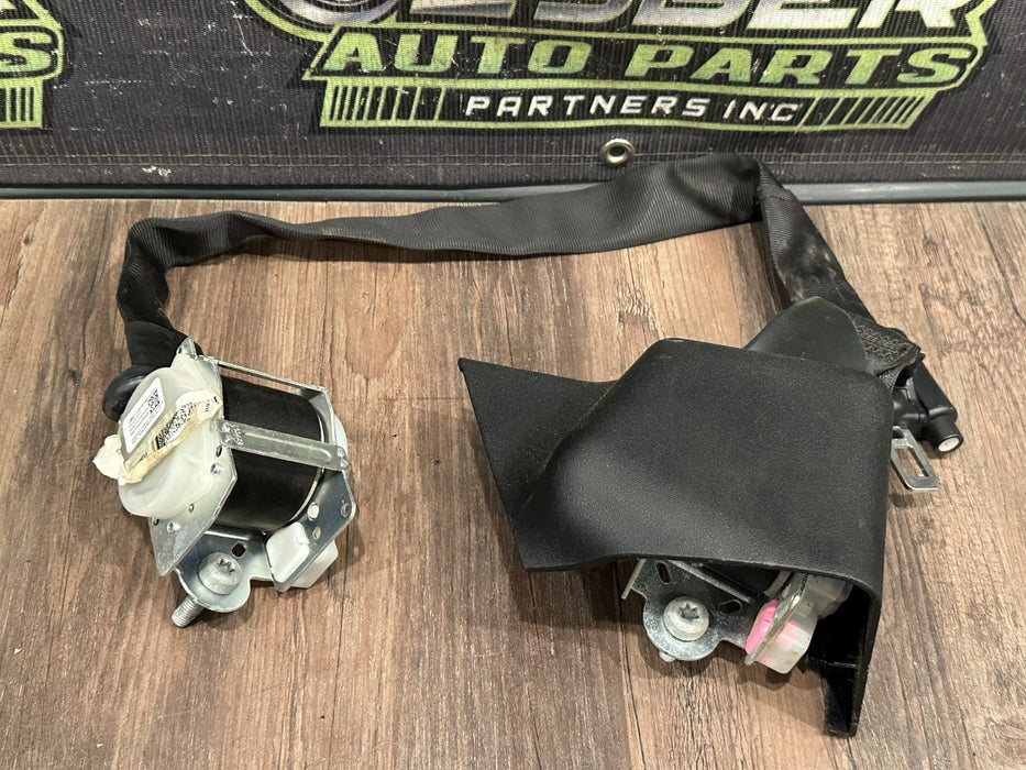 2017-2019 FORD F250 F350 F450 REAR RIGHT INFLATABLE SEATBELT OEM