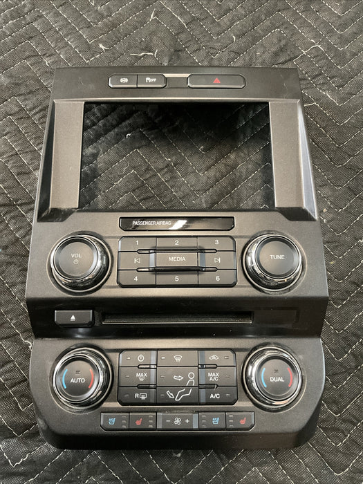 2017-2022 FORD F250 F350 F450 LARIAT SURROUND HVAC CONTROL TRIM CD BEZEL OEM