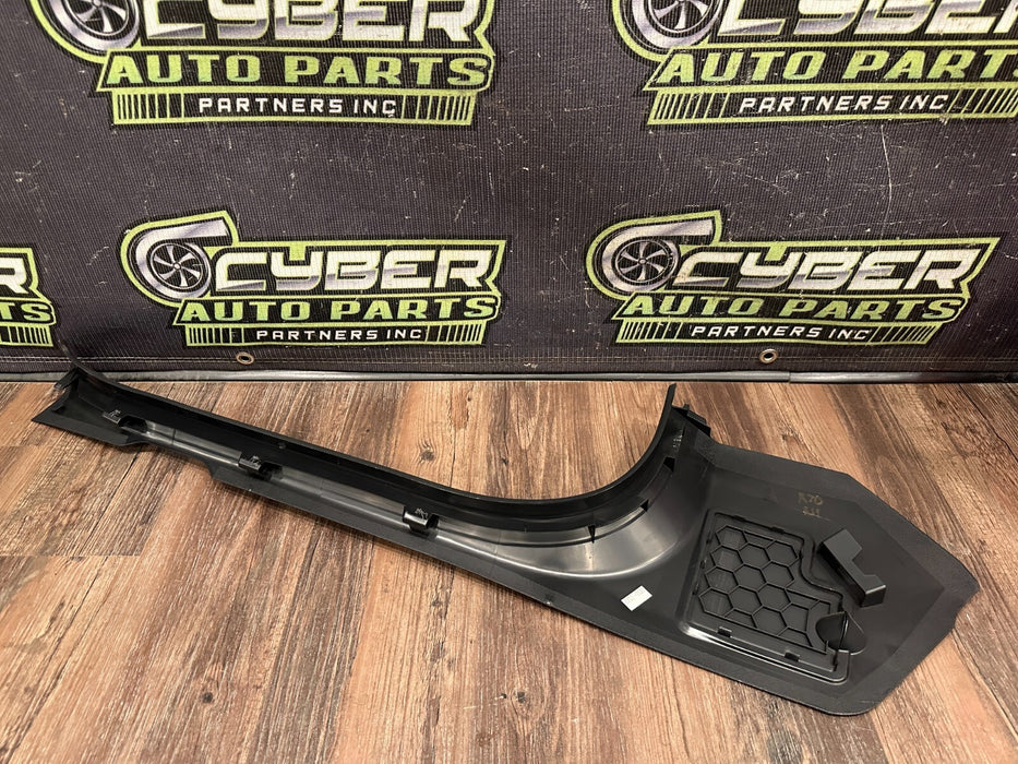2015 MERCEDES BENZ C63S AMG EDITION 1 FRONT RIGHT DOOR SILL SCUFF PANEL OEM READ