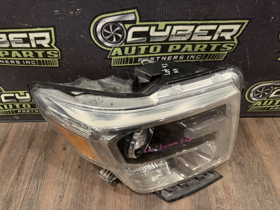 2016-2019 NISSAN TITAN XD PASSENGER RIGHT LED HEADLIGHT OEM *LOW BEAM BAD*