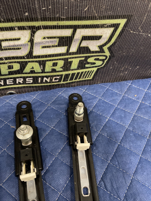 2014 TOYOTA PRIUS V FRONT RIGHT LEFT SEATBELT HEIGHT ADJUSTER PAIR OEM E563003