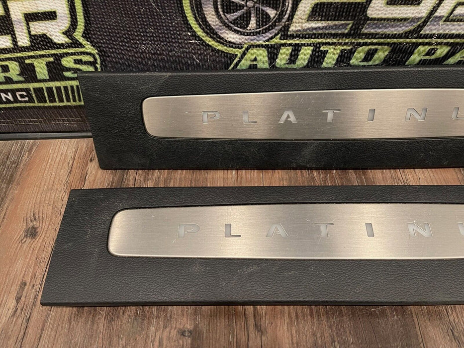 2017-2019 FORD F250 F350 PLATINUM FRONT LEFT RIGHT KICK PLATE PAIR OEM *SCUFFS