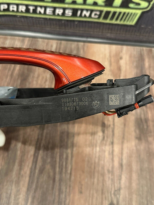2020 BMW M8 COMP F93 FRONT DRIVER LEFT DOOR HANDLE MOTEGI RED - C3K OEM *READ*