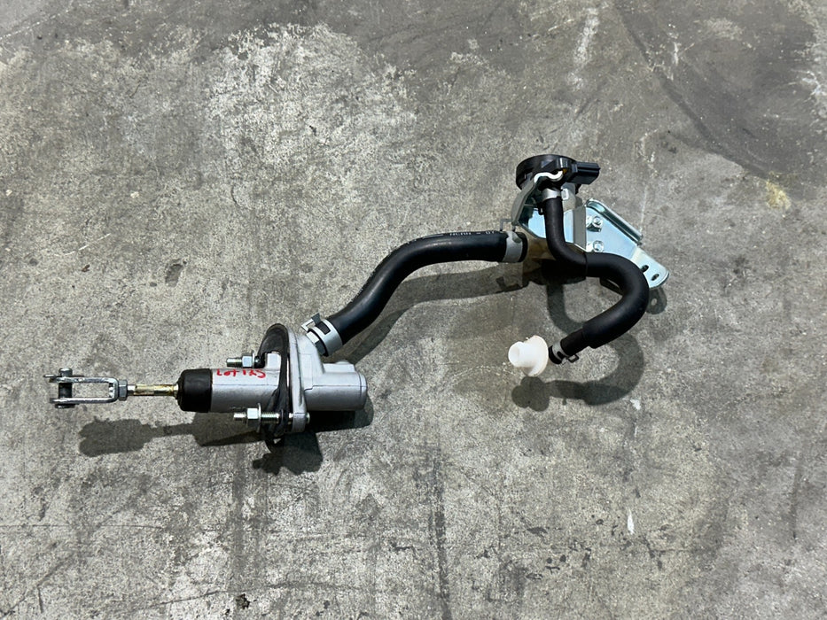 2013 NISSAN 370Z MANUAL TRANSMISSION HYDRAULIC MASTER CLUTCH CYLINDER OEM