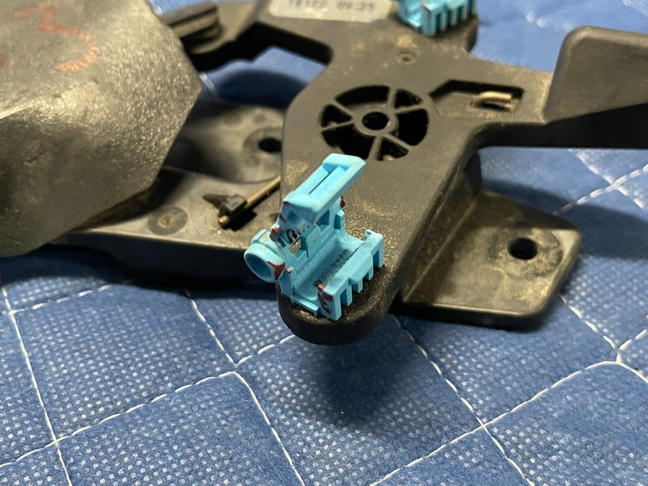 2020 FORD F250 F350 POWERED TAILGATE LOCK ACTUATOR OEM