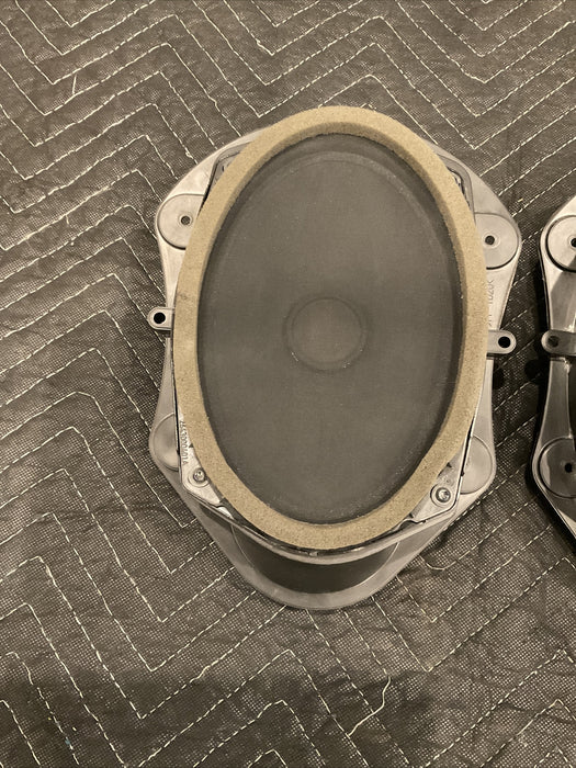 2015 DODGE CHALLENGER HELLCAT FRONT LEFT RIGHT DOOR SPEAKER PAIR OEM 8943004801C