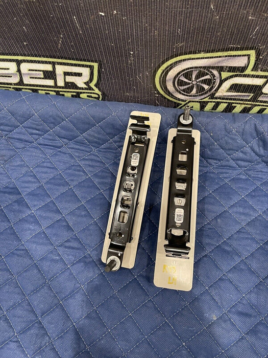 2022 FORD F250 LIMITED REAR LEFT RIGHT SEATBELTS SEATBELT ADJUSTERS PAIR OEM (2)