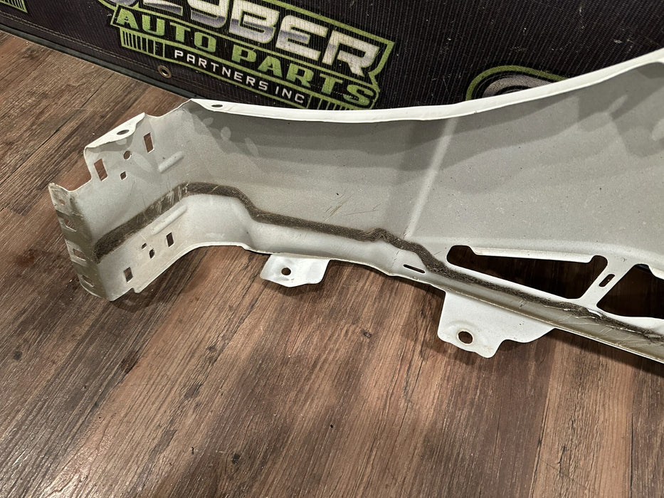 2023 2024 FORD F250 F350 FRONT RIGHT FENDER OEM STAR WHITE (AZ) *DAMAGE*