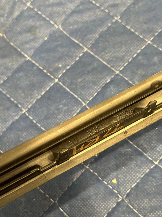 2015-2020 BMW M4 F82 RIGHT SIDE WINDSHIELD DRIP MOLDING 51 31 7 285 928