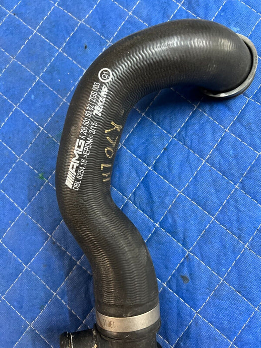 2015 MERCEDES C63S AMG ENGINE RADIATOR COOLANT HOSE 2055018982 205 501 89 82