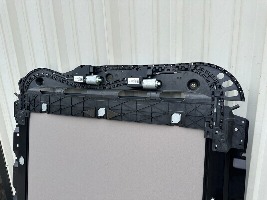 2017 2018 2019 FORD F250 F350 F450 LIMITED TWIN PANEL MOONROOF ASSEMBLY COMPLETE