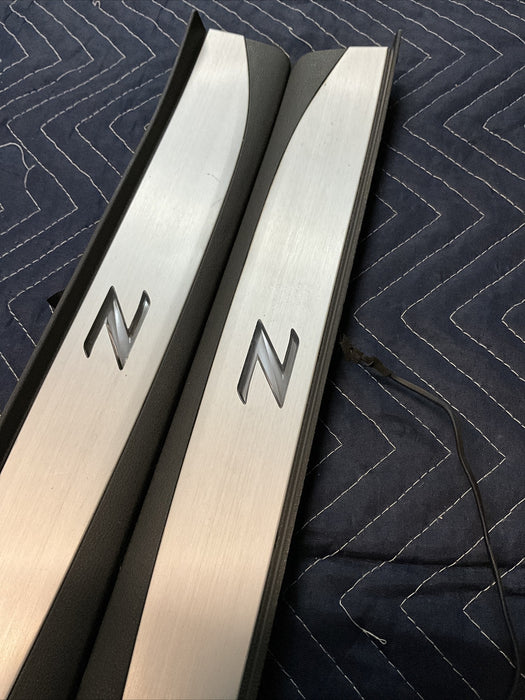 2016 NISSAN 370Z ILLUMINATED KICK PLATE SET LEFT RIGHT 2009-2020