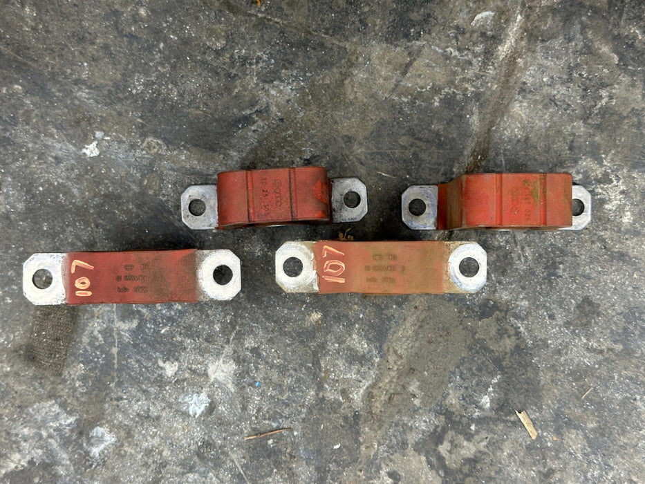 2014 AUDI R8 REAR MUFFLER EXHAUST SYSTEM HANGER BRACKETS (4) 420 251 305