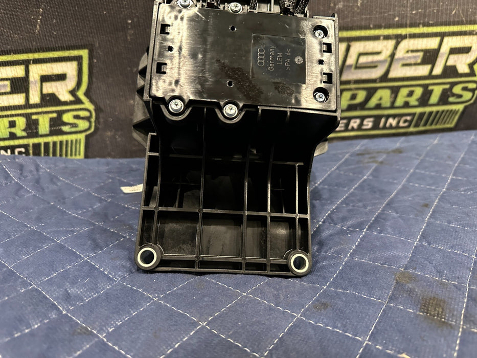 2014 AUDI R8 V10 AUTOMATIC TRANSMISSION GEAR SHIFTER ASSEMBLY OEM 420 713 041 E