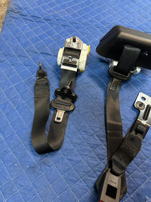 2019 FORD F250 LARIAT REAR LEFT RIGHT MIDDLE SEATBELTS SEATBELT BLACK OEM (3)