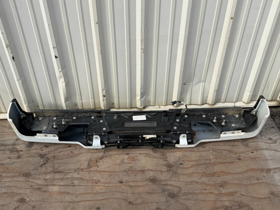 2020 2021 2022 FORD F250 F350 F450 REAR BUMPER STAR WHITE (AZ) OEM COMPLETE