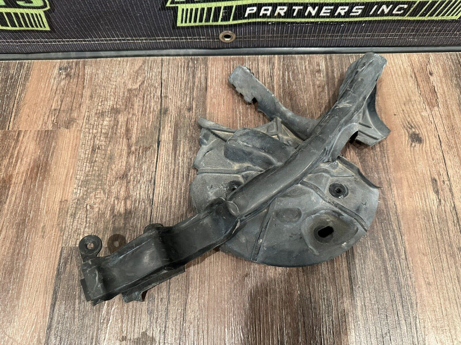 2020 BMW M4 F82 ENGINE HOOD RIGHT RUBBER SEAL OEM 5176 8066662