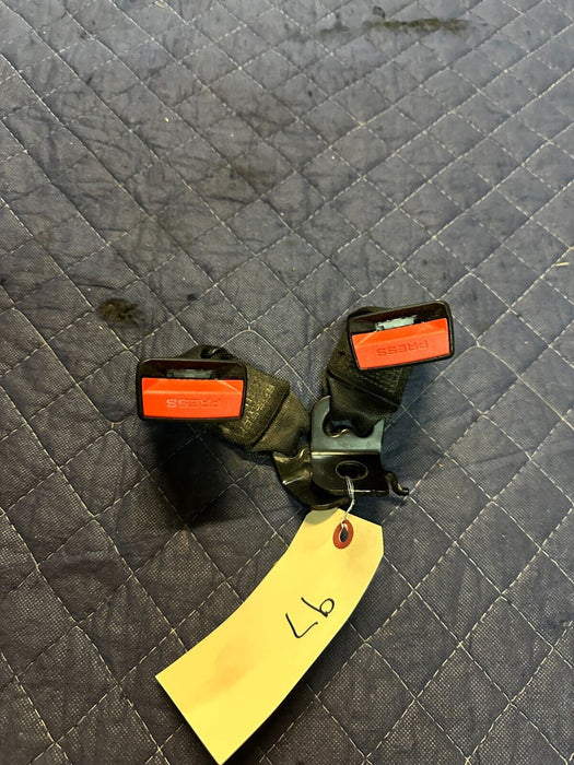 2020 BMW M4 F82 REAR SEAT REAR LEFT SEATBELT BUCKLE RECIEVER PAIR OEM