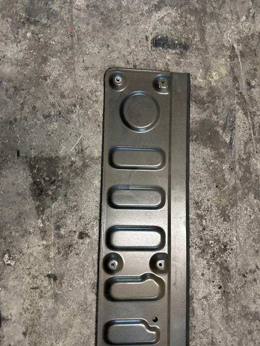 2020 FORD F250 F350 6.7L DIESEL SUPER DUTY INNER TAILGATE MOULDING COVER OEM