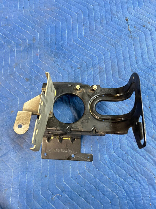 2016 2019 NISSAN TITAN XD OEM FRONT RESERVOIR TANK BRACKET 21746EZ40A