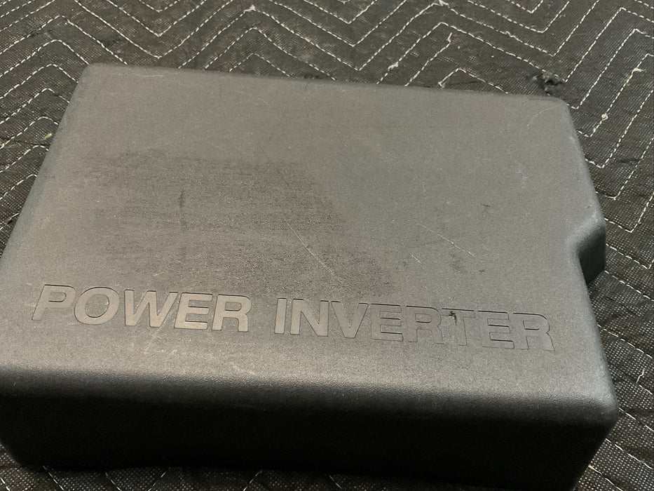 2017-2019 FORD F250 F350 POWER INVERTER OEM FRONT LID COVER OEM