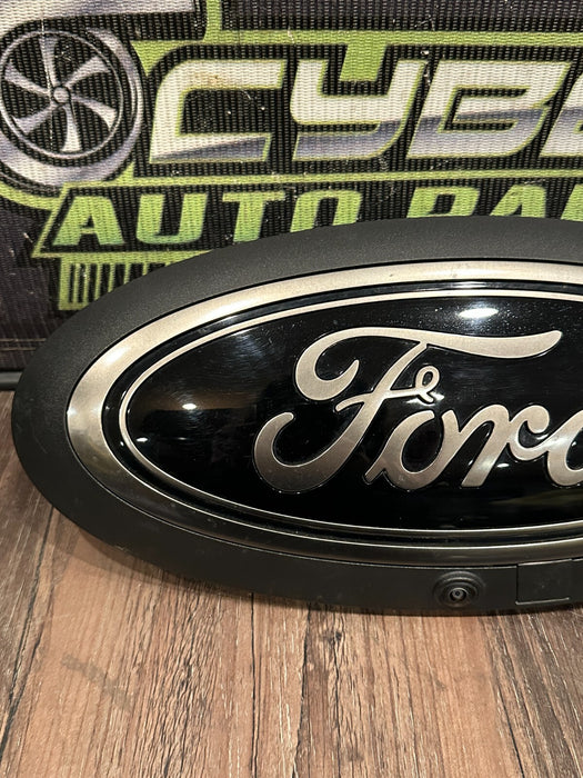 2023-2024 FORD F250 FRONT GRILLE EMBLEM W CAMERA ASSEMBLY OEM *SCUFFS #4*