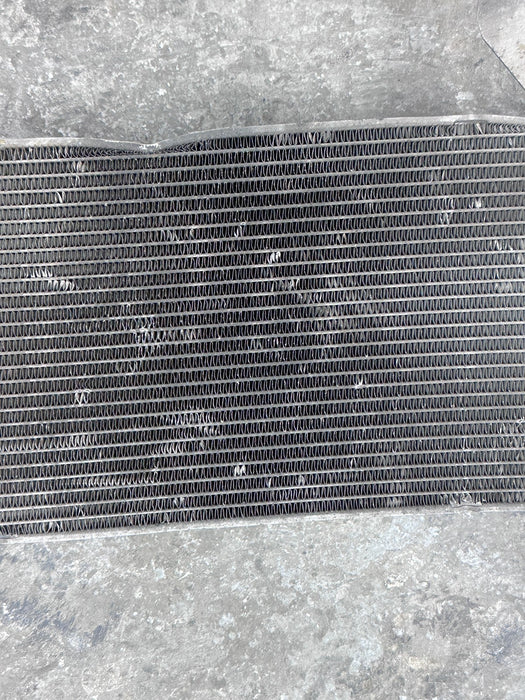 2021 AUDI R8 5.2L V10 REAR RIGHT RADIATOR OEM *DAMAGES/READ*