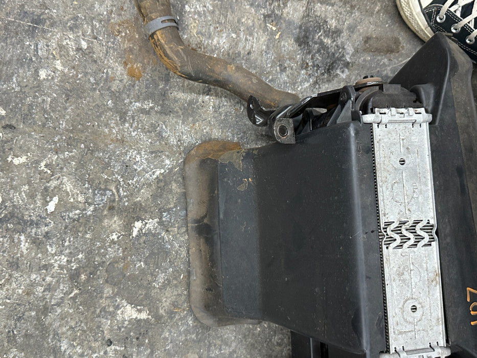2014 AUDI R8 FRONT CENTER RADIATOR 420 121 254 B 420121254B