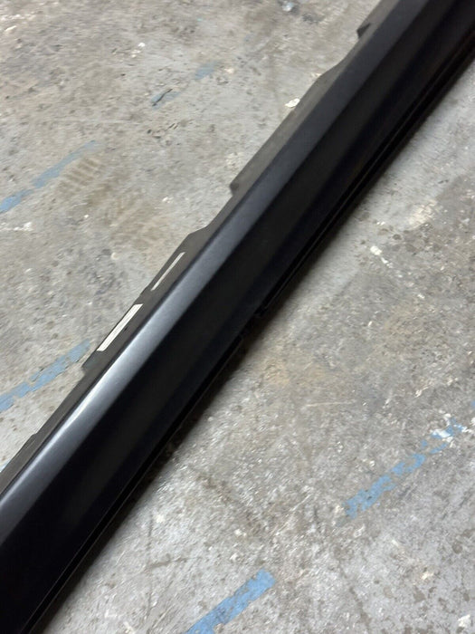 2011 BMW 550i F10 LEFT SIDE SKIRT GRAPHITE METALLIC (A90)~COSMETIC FLAW~