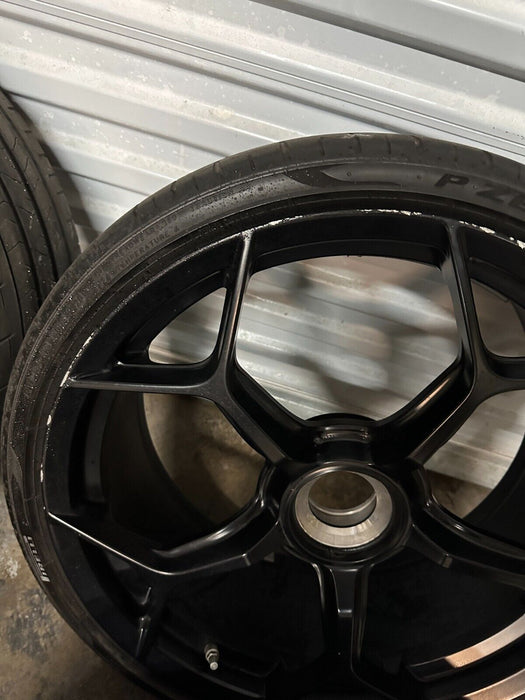 LAMBORGHINI HURACAN EVO CENTER LOCK FRONT REAR WHEELS RIMS 4T0601017AT ~SCUFFS~