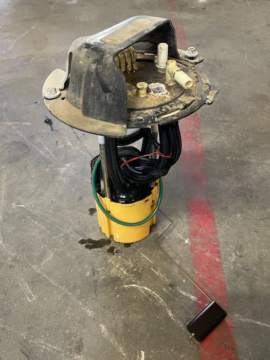 2019 FORD F350 SUPERDUTY DIESEL FUEL PUMP ASSEMBLY OEM HC34-9H307 (LONG BED)