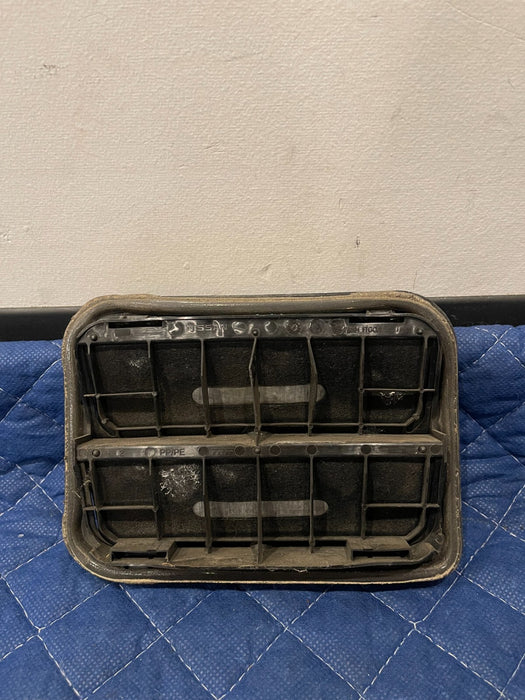 2017 NISSAN 370Z NISMO REAR PASSENGER RIGHT QUARTER PANEL VENT OEM