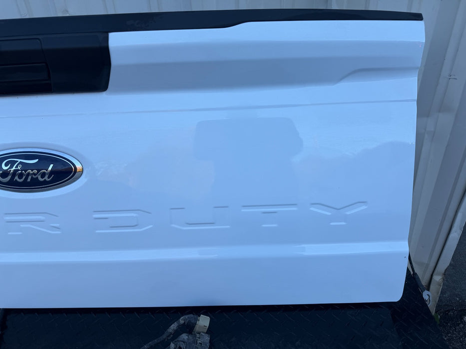 2023-2025 FORD F250 F350 FORD WHITE TAILGATE OEM *MINOR FLAWS 3,7*