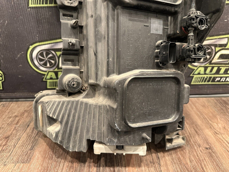 2017-2019 FORD F250 F350 F450 RIGHT LED HEADLIGHT OEM *WATER INSIDE/PARTS ONLY!*