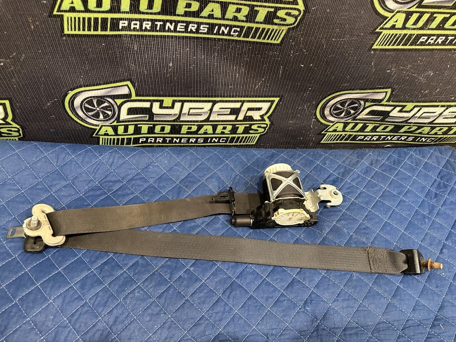 2017 RAM 2500 LARAMIE FRONT PASSENGER RIGHT SEAT BELT RETRACTOR OEM