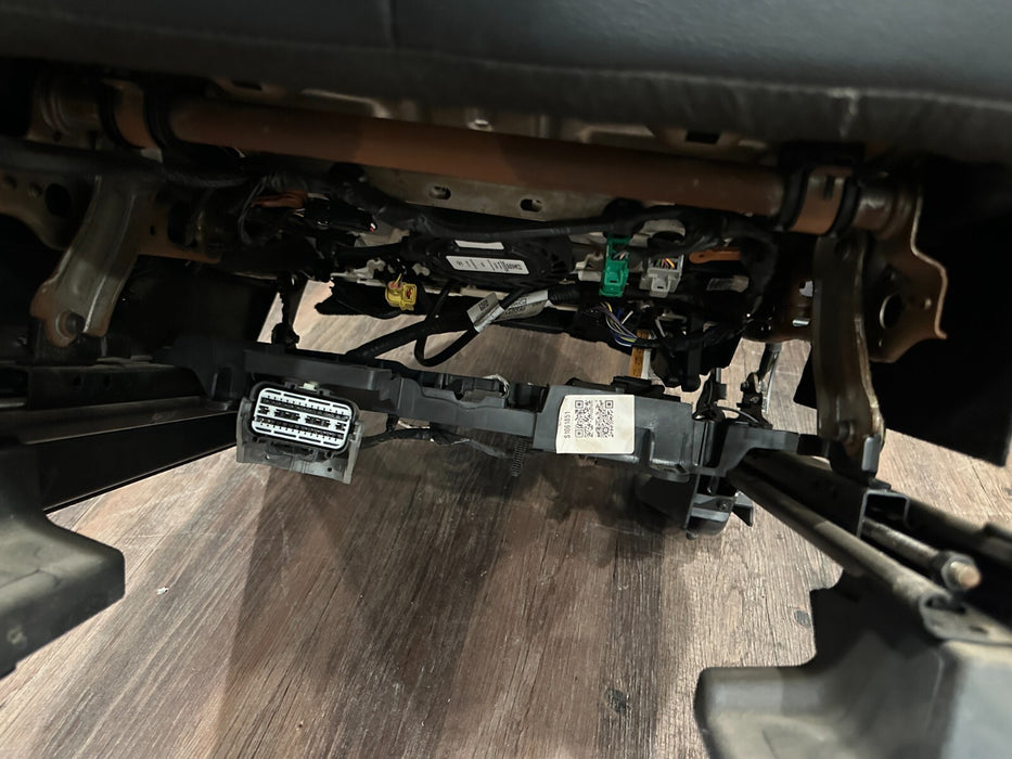 2023 2024 FORD F250 F350 F450 LARIAT FRONT RIGHT SEAT ~MINOR BURN WEAR~