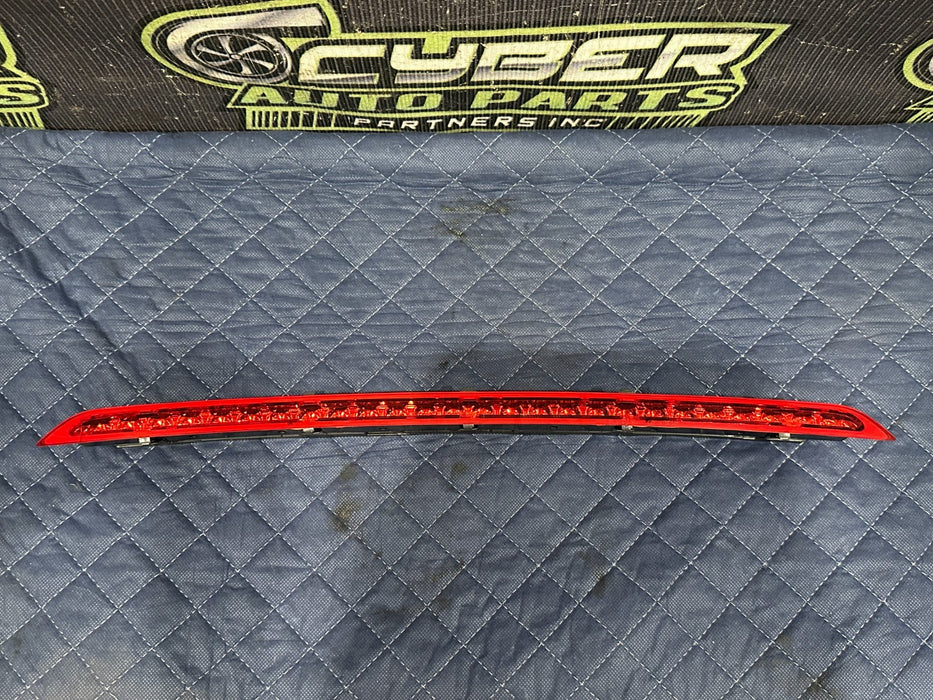 2014 AUDI R8 HIGH MOUNT BRAKE LIGHT LAMP 420 945 097 B OEM