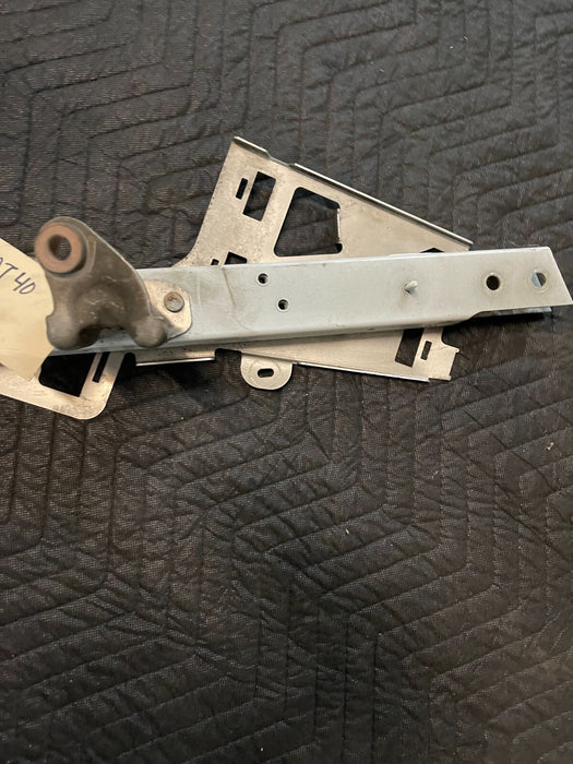 2017 AUDI R8 V10 BRACKET OEM 4S0 907 461 A