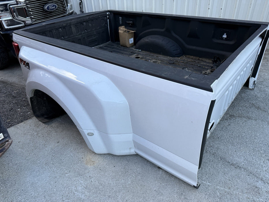 2020 2021 2022 FORD F350 F450 DUALLY STAR WHITE BED 8'
