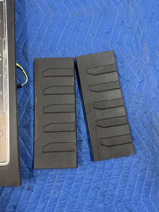 2017-2019 FORD F250 F350 LIMITED FRONT LEFT RIGHT KICK PLATE PAIR OEM ~WEARS~