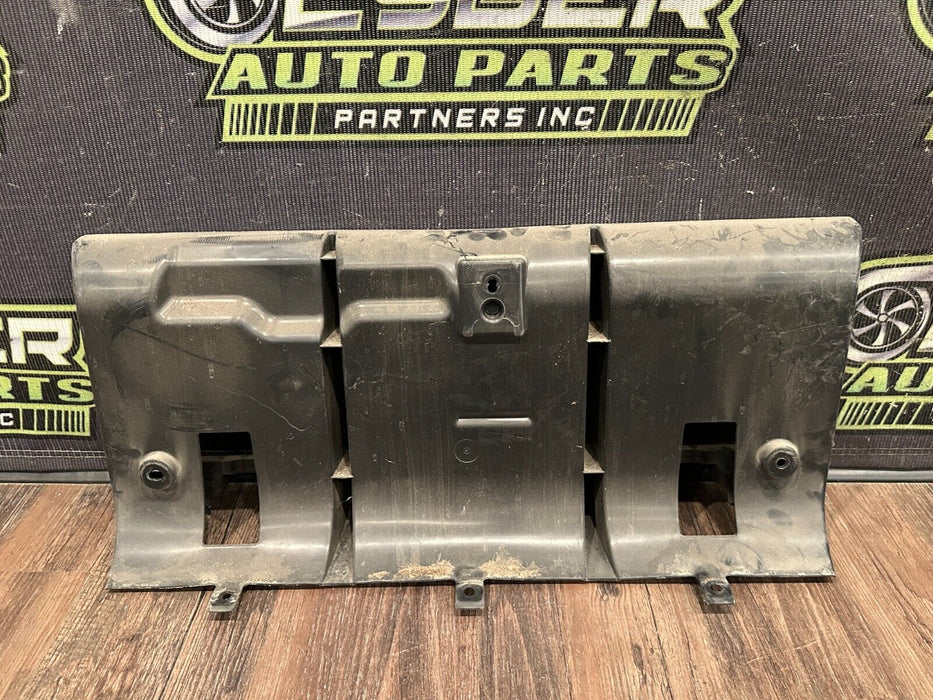 2017-18 AUDI R8 REAR AIR GUIDE PANEL TRIM OEM 4S0 121 139 C