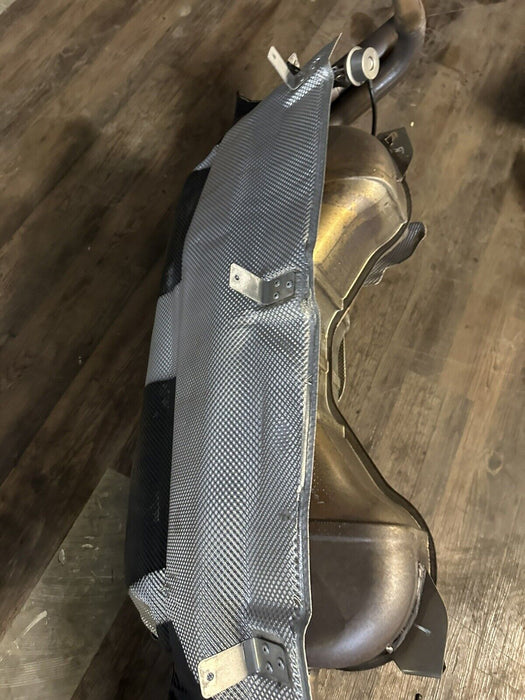 2017 AUDI R8 V10 EXHAUST MUFFLER SYSTEM OEM GENUINE 420 251 609 W/ SHEILD