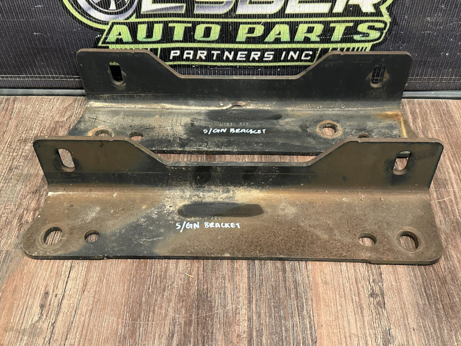 2017-19 FORD F250 F350 F450 5TH FIFTH WHEEL GOOSENECK BRACKETS OEM