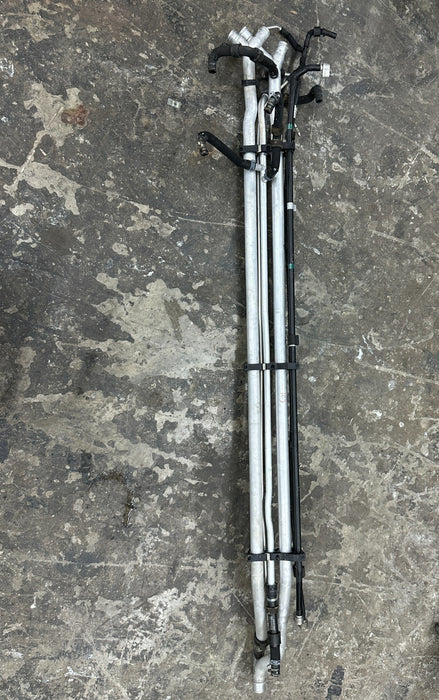 2021 AUDI R8 OEM UNDERBODY CENTER COOLANT PIPE LINE HOSE TUBE 4S0 819 270 D