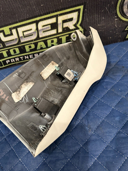 2017-2019 FORD F250 F350 F450 RIGHT CAB CORNER METALLIC WHITE (UG) OEM {READ}